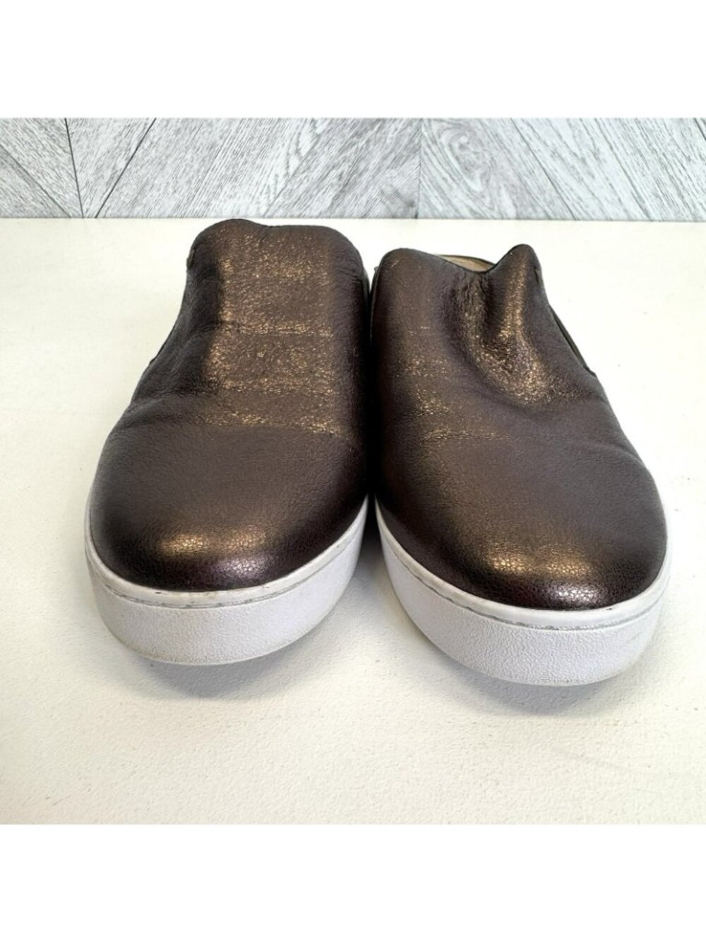 Vionic Dakota Bronze Metallic Mules Comfort Shoes Womens Size 8.5 Slip On Slides - Picture 3 of 9